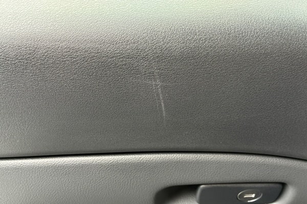 レクサスダッシュボード傷